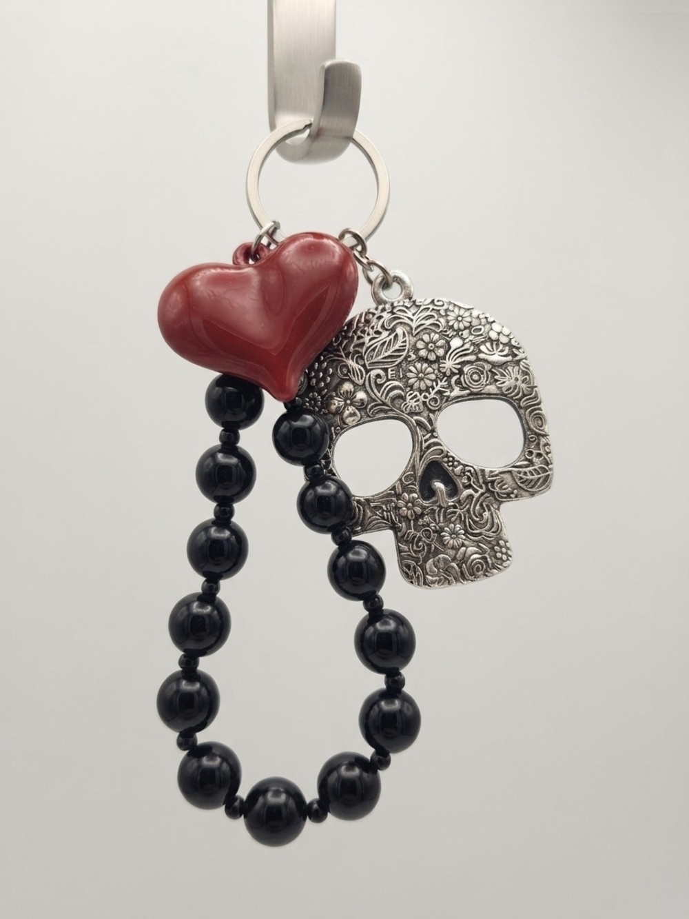 NEW Handmade Red Heart & Silver Floral Skull Beaded Keychain/Purse Charm (0316)